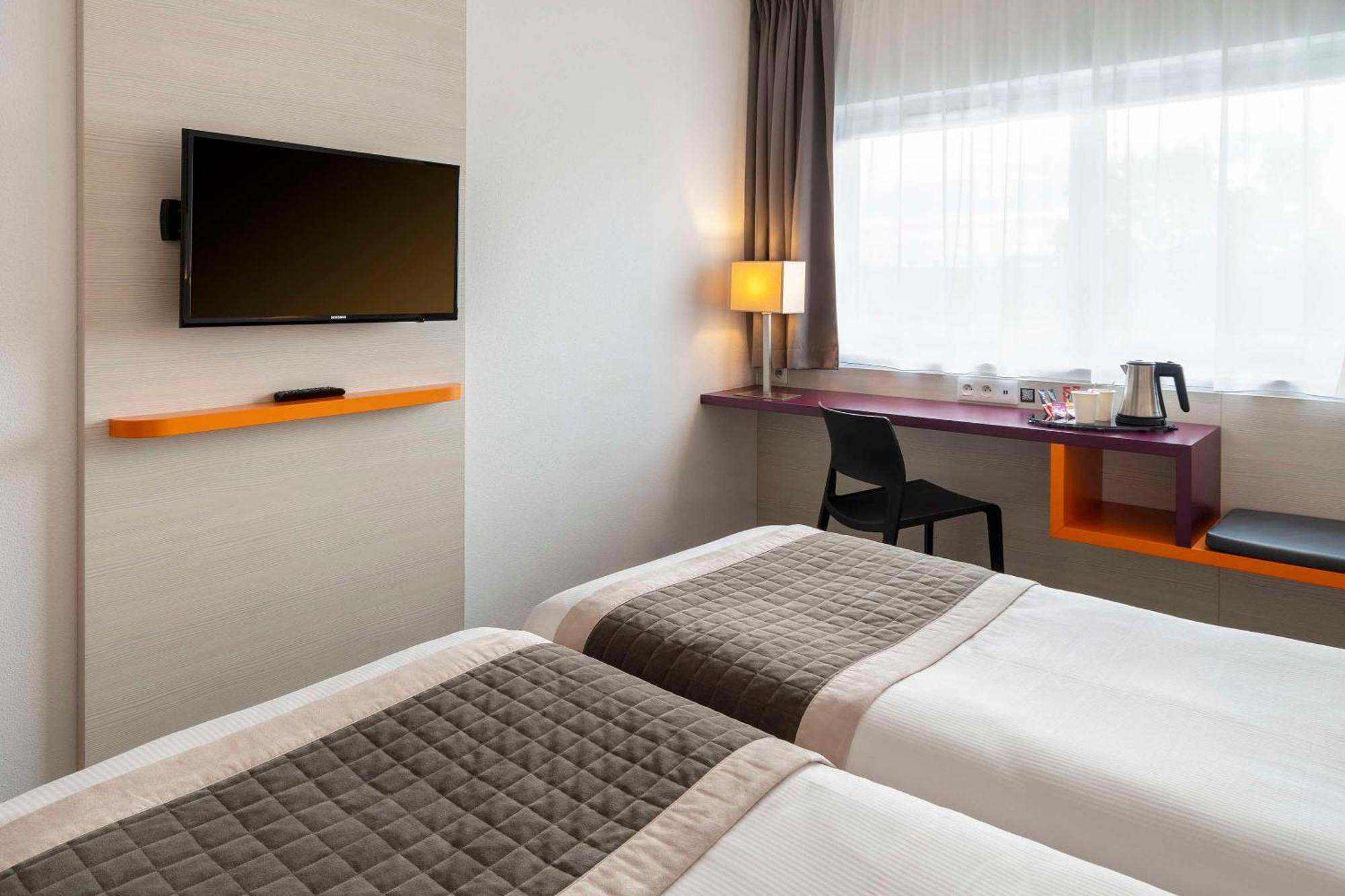 Comfort Hotel Expo Colmar Exterior foto